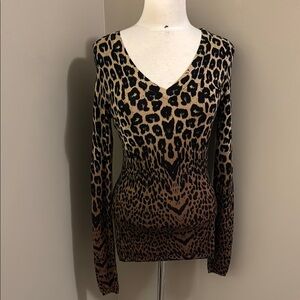 Buffalo Knit Leopard VNeck Sweater Size Small